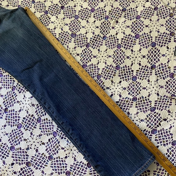 GAP Straight Fit Jeans - Picture 14 of 15